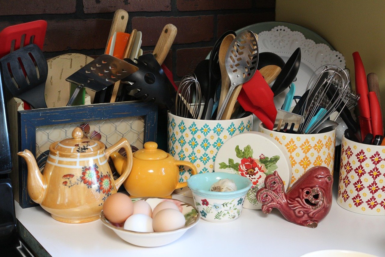 kitchen, utensils, pioneer woman, cooking, tea pots, homemaking, decor, pioneer woman, homemaking, homemaking, homemaking, homemaking, homemaking